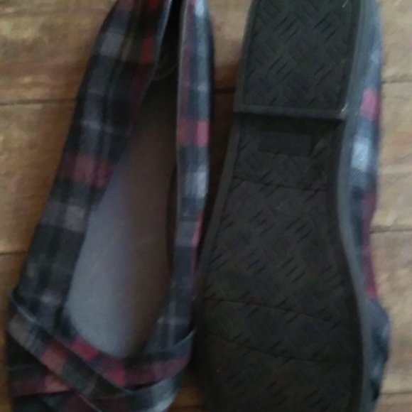 shoes - Picture 4 of 5